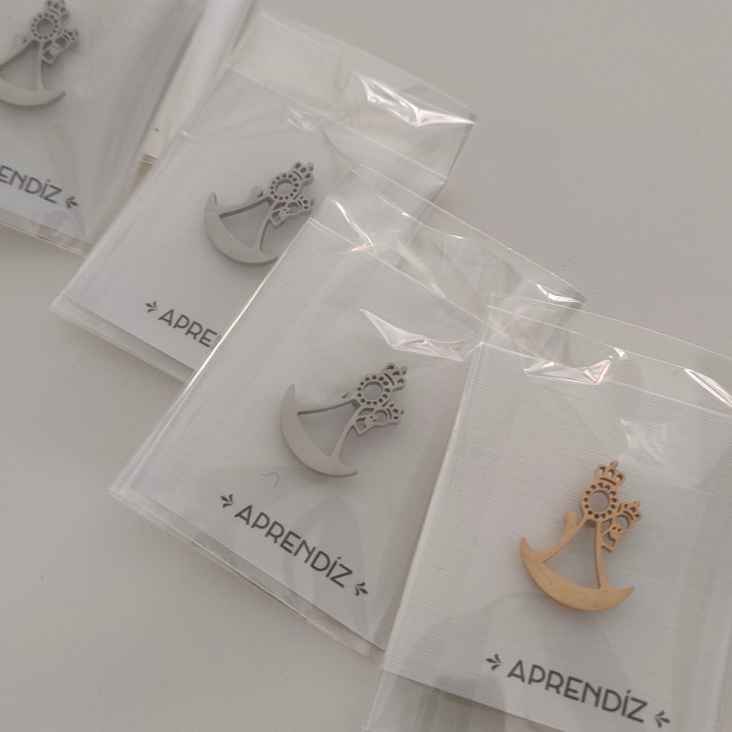 La MORENICA Pins